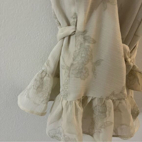 Express Floral Ruffle Wrap Tank Chiffon Floral Print XS NWOT - Picture 7 of 11